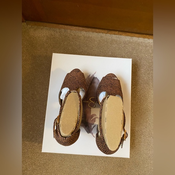 NWT Jessica Simpson Dany T-Strap Sandal in Cheetah - Picture 7 of 7